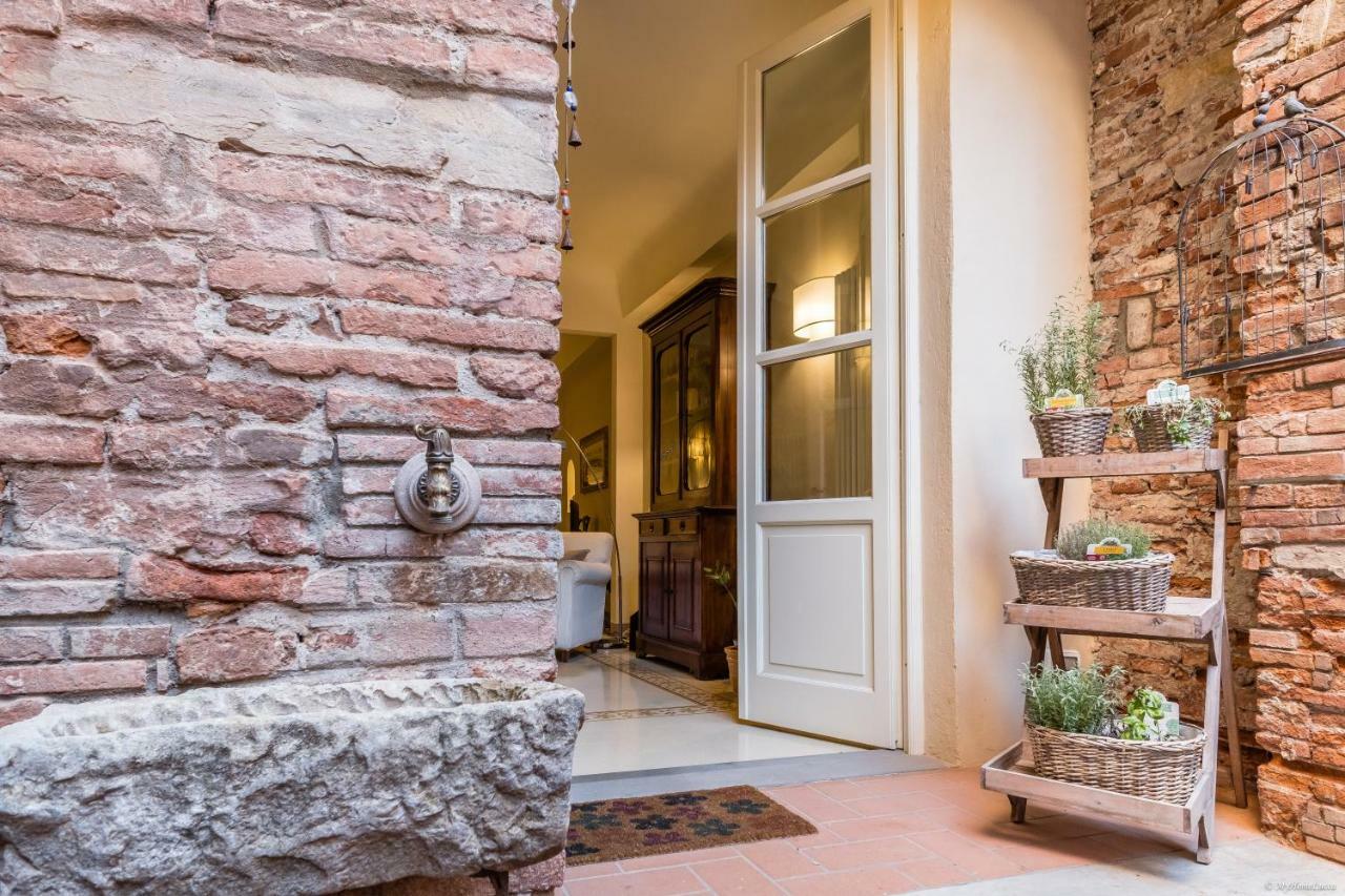 La Delizia Central Apartment Лукка Экстерьер фото