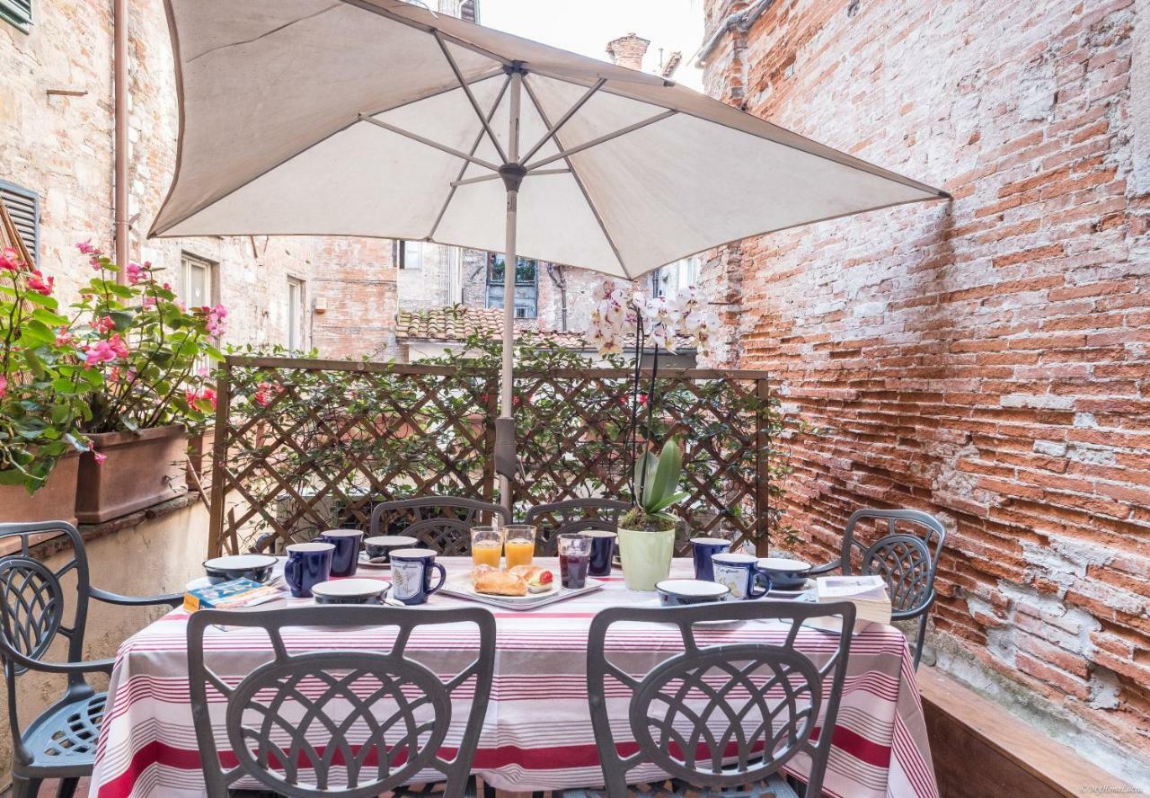 La Delizia Central Apartment Лукка Экстерьер фото